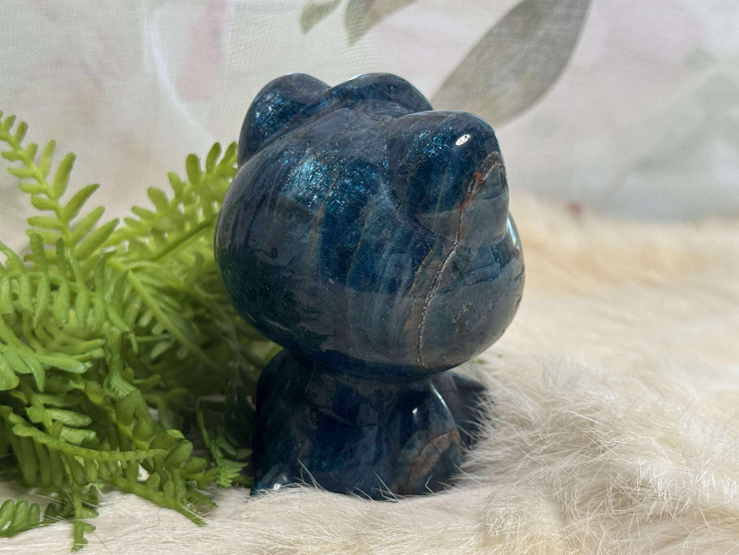 Apatite Hello Kitty