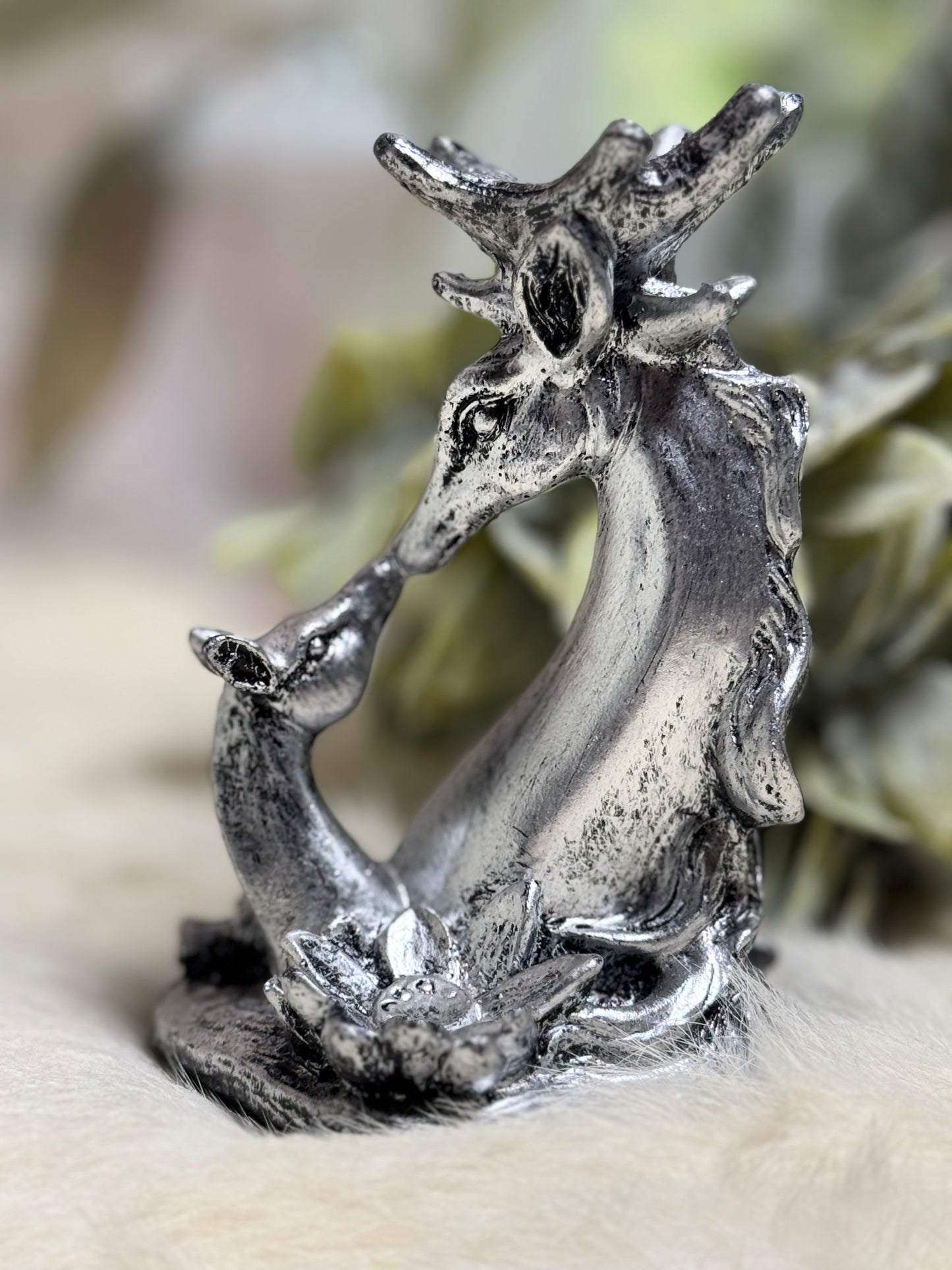 Mother & Baby Deer Sphere Holder