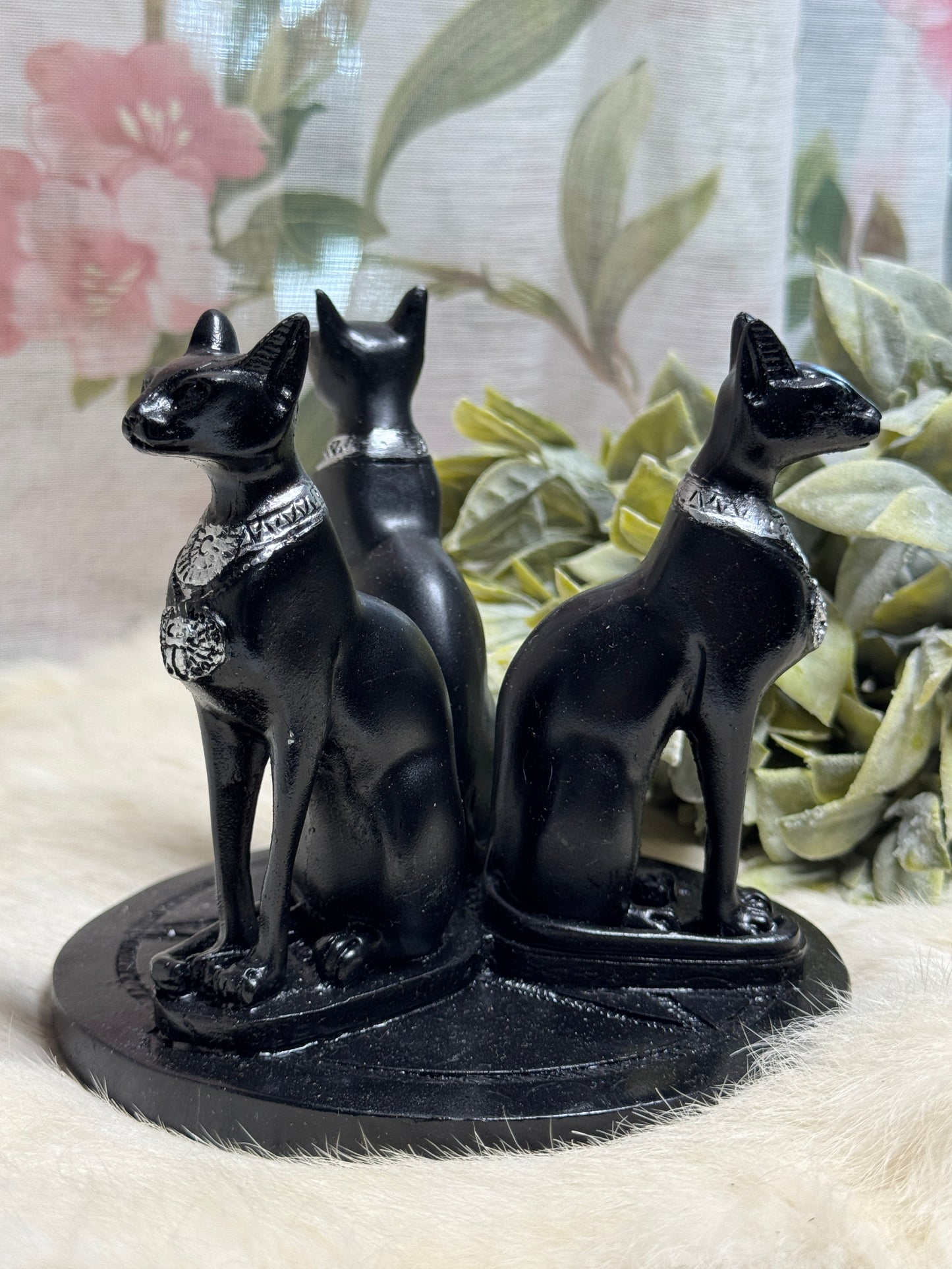 Egyptian Tripe Cat Sphere Holder