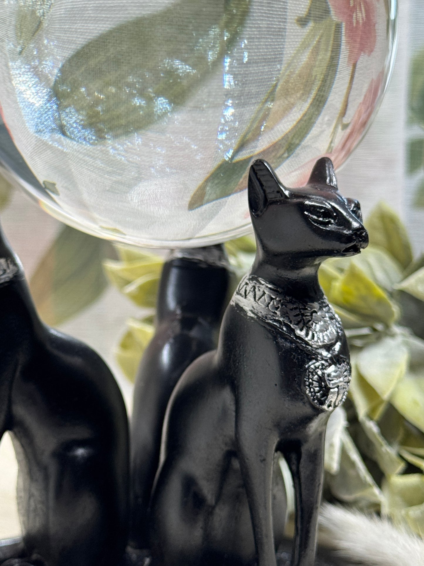 Egyptian Tripe Cat Sphere Holder