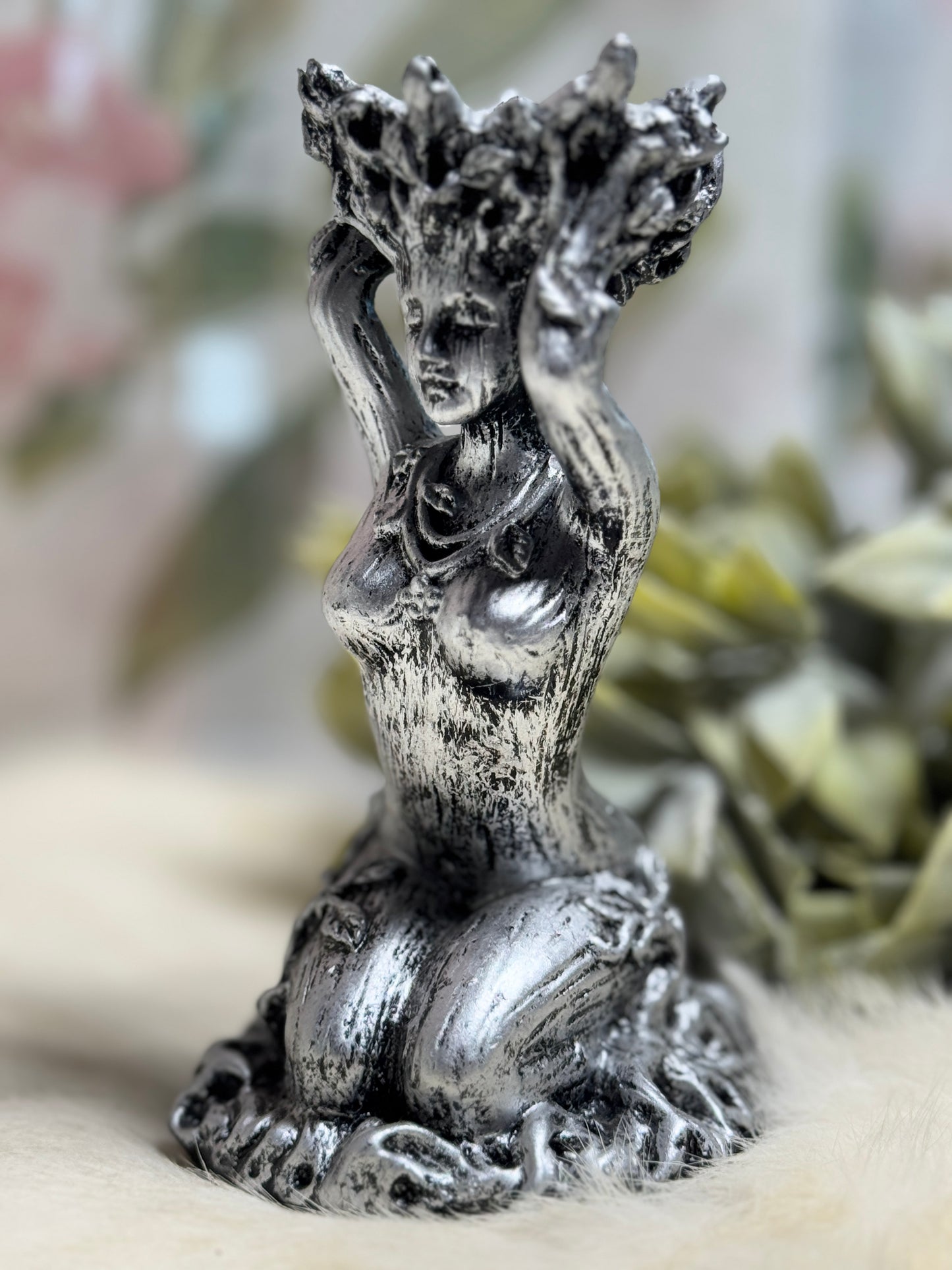 Tree Goddess Sphere Holder