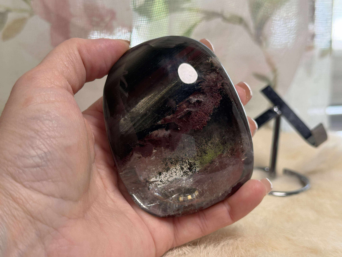 Garden Quartz Palm Stone