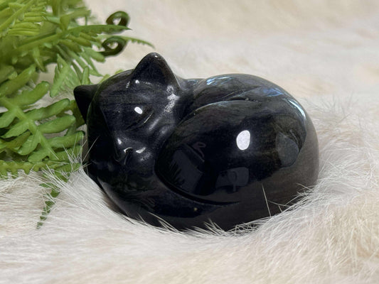 Silver Sheen Obsidian Cat
